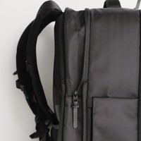 7月8日発売の「無重力マルチバッグ」。荷物が増えた時にも対応可能な拡張機能付き（提供）