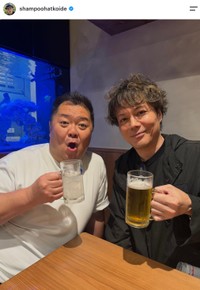 シャンプーハットの恋さん（右）とブラックマヨネーズの小杉さん（恋さんの公式インスタグラムから）