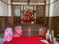 甲山寺のひな飾り（過去の展示の様子）