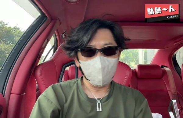 トンビにパンを奪われた当時の様子を語る投稿者さん（画像提供：駄無〜んCHANNELさん）