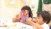 童画家・中山忍さんが教えるモザイク画　子どもたちが作品づくりに挑戦　岡山高島屋