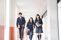 将来、結婚や子どもを持ちたい中高生が過半数。一方で、女子高校生の3人に1人は「将来、子どもがほしいと思わない」と回答。 ※画像はイメージです（Paylessimages/stock.adobe.com/）
