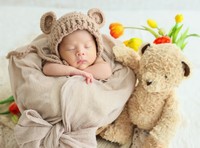 生後2週間頃のニューボーンフォト（提供：＠r_2025_boyさん）
