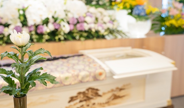 白い布をかける2つの理由※画像はイメージです（buritora/stock.adobe.com）