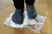 うどんの玉が入っていたビニール袋をそのまま使用