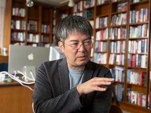 欧州で目立つ徴兵制の復活　兵器の無人化が進む中、小泉悠氏が考える軍事力の本質とは