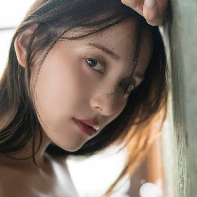 グラビア雑誌『sabra』第6号に登場した都丸沙也華