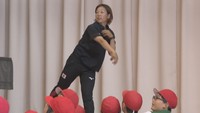 東京五輪・女子ソフトで金　原田のどかさん（岡山南高校出身）が小学生にスポーツの楽しさ伝える