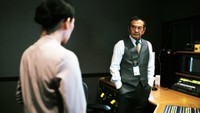 「偏向報道」のワンシーン