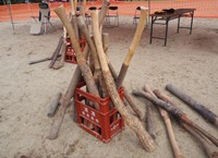 「棍棒飛ばし」で使用される棍棒（殴打棒）