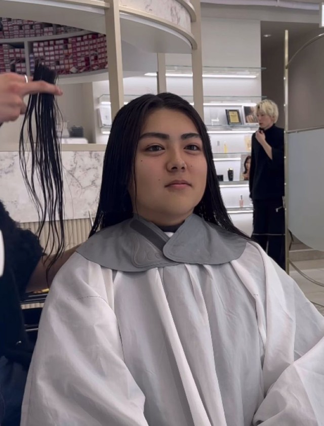 3年ぶりのヘアカットにドキドキの心境／星那さん（@sena_coa）提供