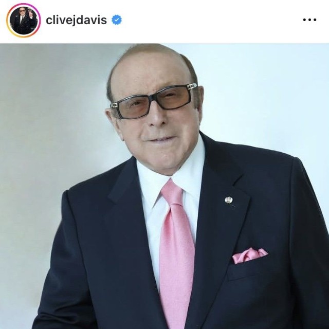クライヴ・デイヴィスさんインスタグラム＠clivejdavisより