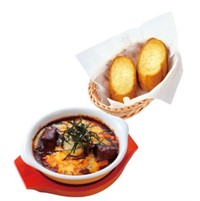 夜はビーフシチュー（コメダ珈琲店公式ホームぺージより）