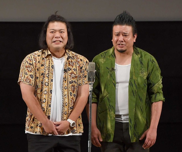 お笑いコンビ・大自然　しんちゃん（左）とロジャー