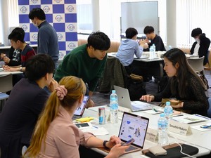 ネット情報を食品になぞらえると……｢成分表｣から学ぶ　対抗する｢語り｣の研究も　