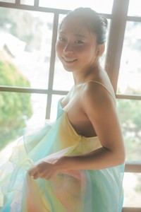 アンゴラ村長の1st写真集（講談社）より＝撮影・東京祐