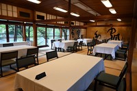 大広間では結婚式の披露宴などもおこなわれます