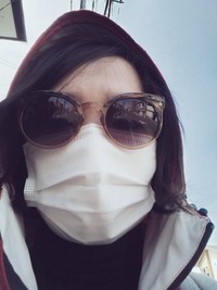 夏に外出する時の服装