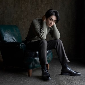 俳優・町田啓太と考える、装う美学。ジョンロブのブーツで秋の仕度を。