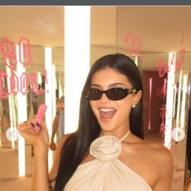 カイリー・ジェンナーのインスタグラム＠kyliejennerより