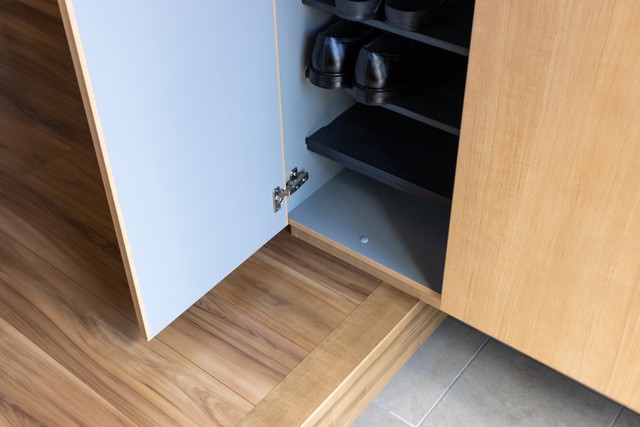 靴箱もアイデア次第で収納に※画像はイメージです（poko42/stock.adobe.com）