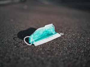 マスクをはずすと態度を変えた先輩たち。自分勝手な人たちに腹が立つ