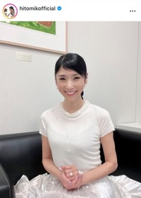 黒木瞳インスタグラム(@hitomikofficial)より