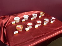 ハーゲンダッツ　ミニカップ「バニラ」パッケージの変遷