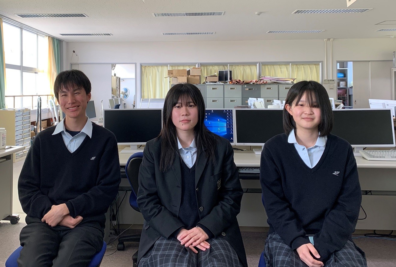 那珂湊高校の生徒たち