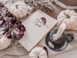 一人暮らしを始めて、魔法使いだと思っていた母の本当の顔を知った