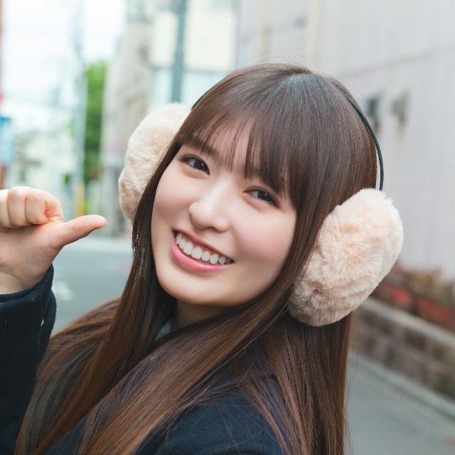 「B.L.T.graduation2026中学・高校卒業」（東京ニュース通信社刊）表紙・巻頭を務める乃木坂46・小川彩(撮影／細居幸次郎)