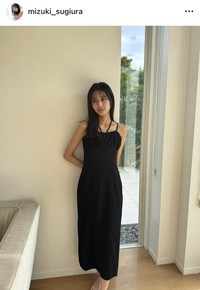 「FLASH」（25年12月23日発売号）に登場した杉浦みずきのオフショット　本人のインスタグラム（@mizuki_sugiura）より＝2025年12月23日投稿