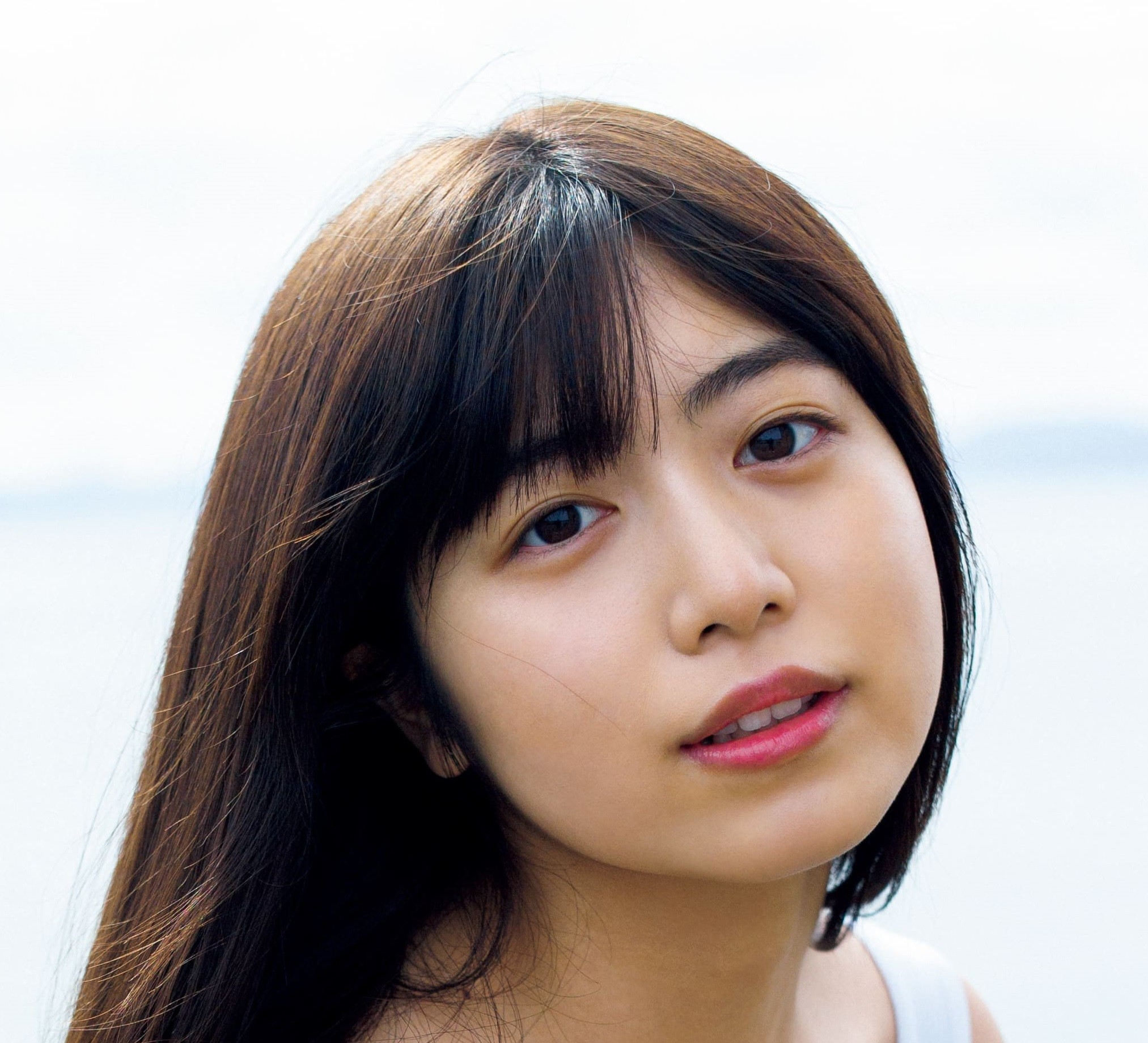 【未開封】サイン入り吉田莉桜　ファースト/2nd写真集 吉田莉桜、1st写真集発売決定 「もっといろんな私を見てもらえる