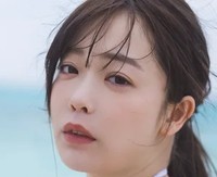 写真集『塩見きら1st写真集　きらららぽん』を発売する塩見きら（撮影：藤本和典）