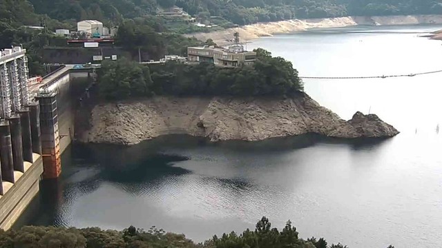 早明浦ダム　15日午後3時ごろ　提供：水資源機構
