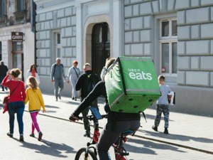 元気がない日を有効活用。デリバリー待ちの時間はやる気がでやすい