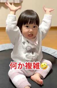 歌い切った次女ちゃんに複雑なママ……！（提供：rare cheese babyさん）