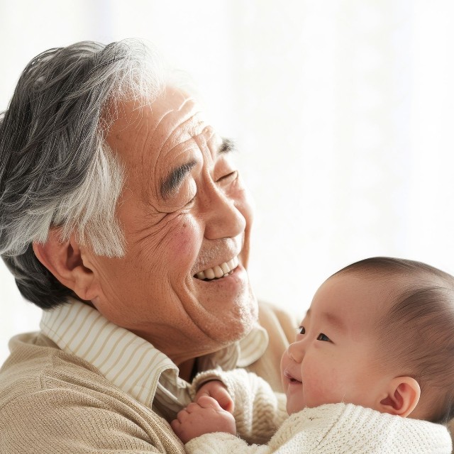 ひいじいじとひ孫　※この画像はイメージです（Maki_Japan/stock.adobe.com）