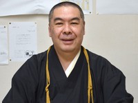 「安心安全にお参りしてもらいたい」と語る醍醐寺の仲田順英統括本部長（京都市伏見区・醍醐寺）
