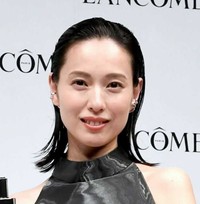 戸田恵梨香さん