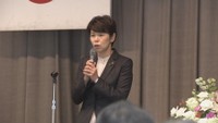 笠岡市の栗尾典子新市長　就任式であいさつ