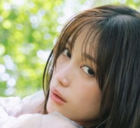 『中村ゆりか写真集』（宝島社）