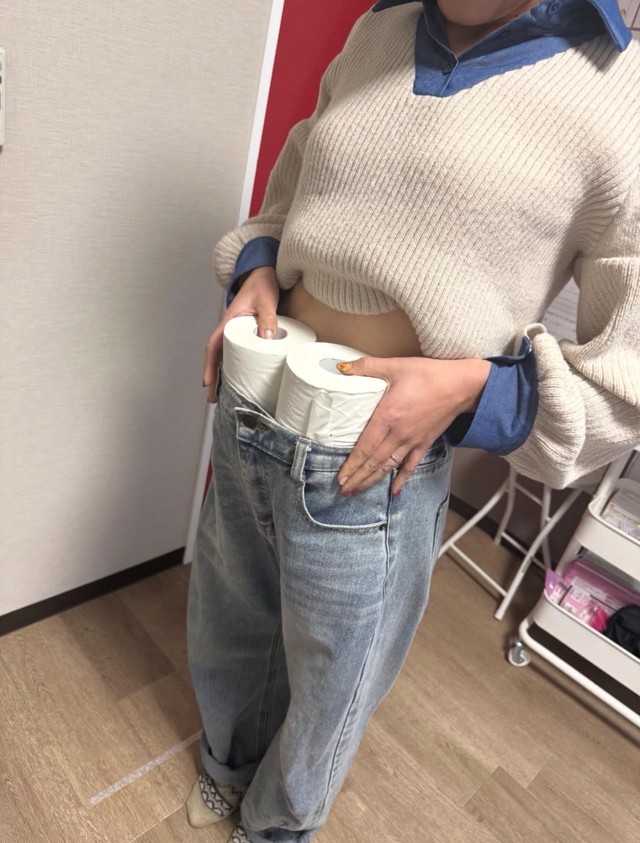 17kg痩せ、ダイエット前に履いていたズボンはブカブカに／田中さん提供