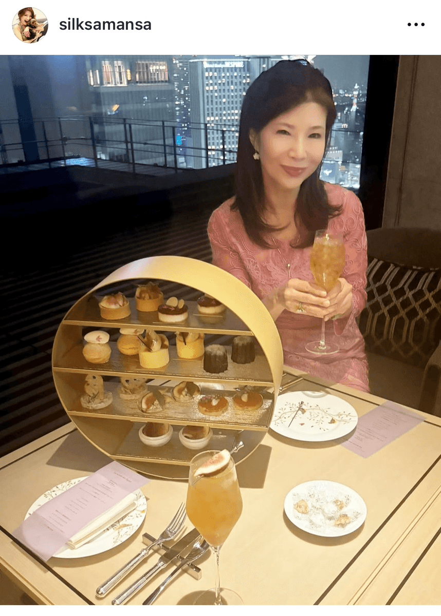 「アフタヌーンティーVoyageいただきました！」（シルク サマンサ (@silksamansa)さんのインスタグラムより）
