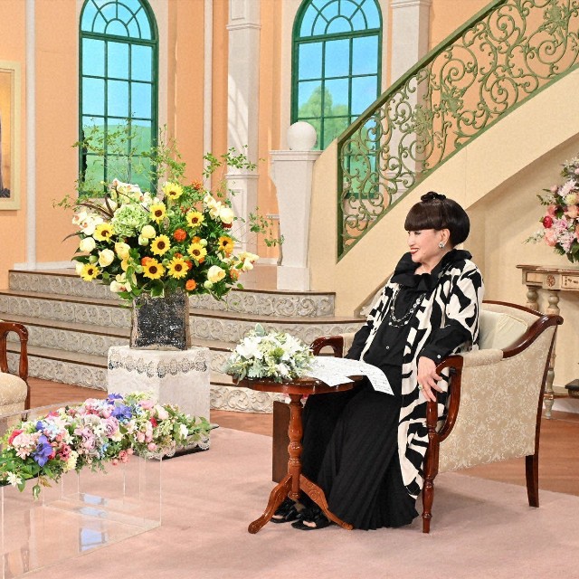 「徹子の部屋」 黒柳徹子(右)、東ちづる＝テレビ朝日提供