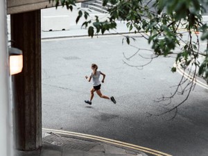 「応援団は男子のみ」。立ち向かった声を先生は拾ってくれなかった