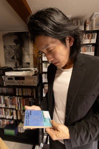 THE TRASH RECORDS店主の西村西村播州男さん