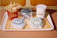 創業当時の商品。右手前にあるのがフィレオフィッシュ（提供：日本マクドナルド）