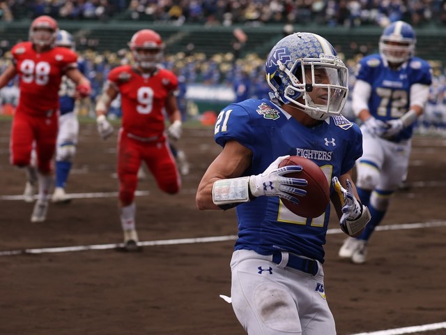 アメフト - 1年生QBが躍動 日本大学フェニックスが関西学院大を下して