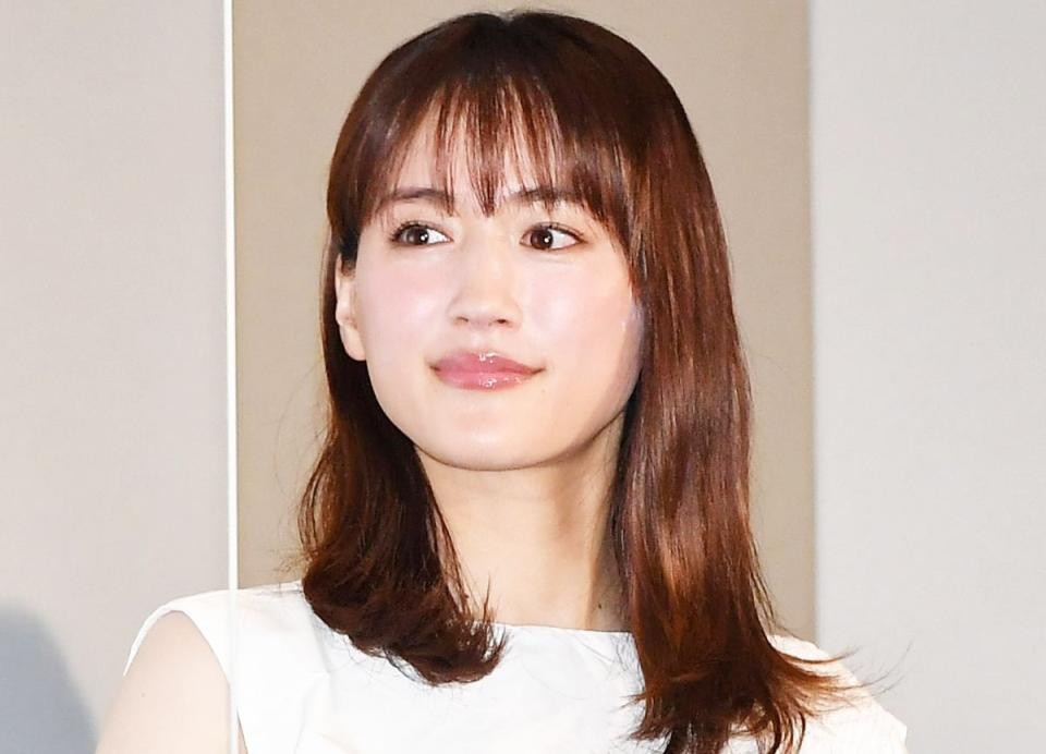 肌が綺麗な女優は誰ですか？